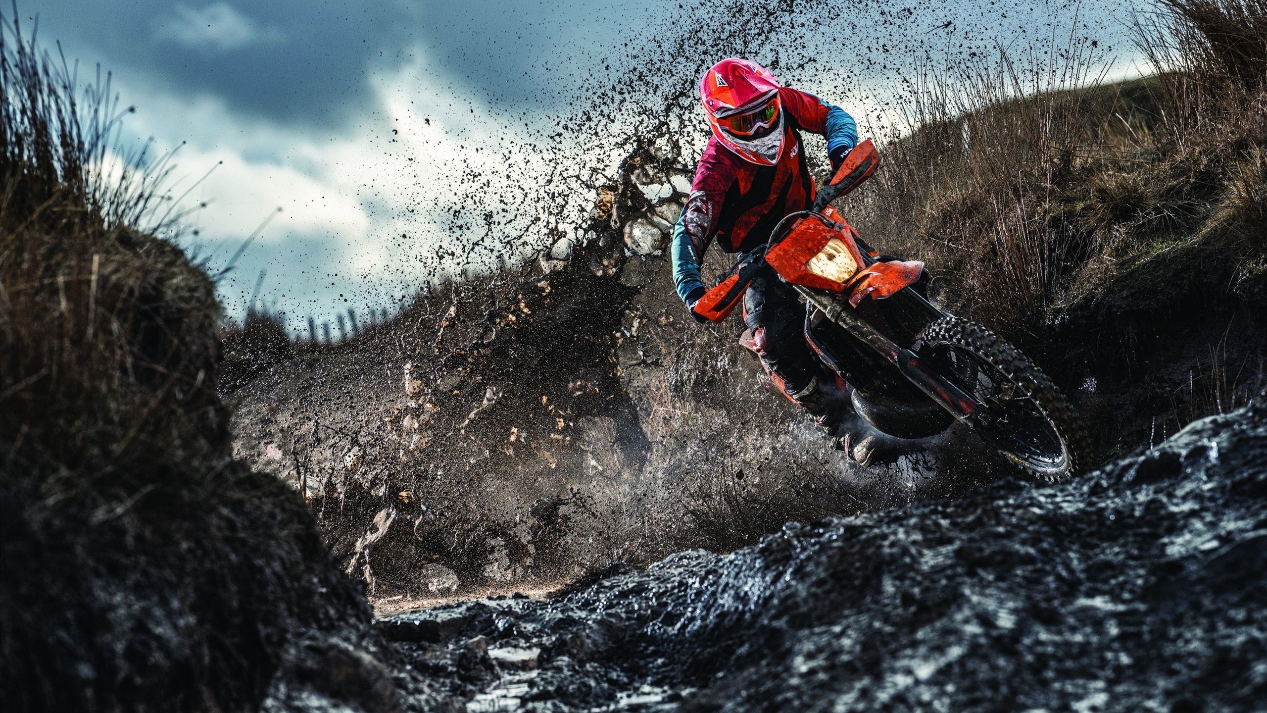 “橙色风暴”战术解析:荷兰足球的狂野之路,天下足球荷兰橙色风暴